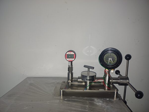 Pressure Gauge Calibration Test Bench - Image 2